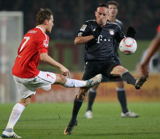 门将扮演的 门将扮演的